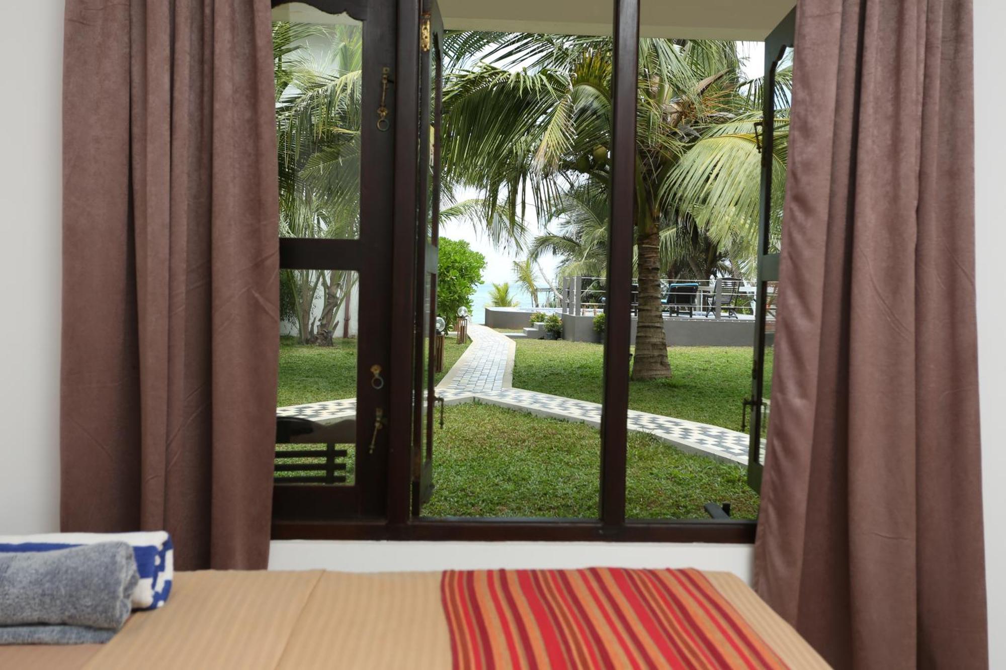 Blue Ocean Resort Netolpitiya Eksteriør billede