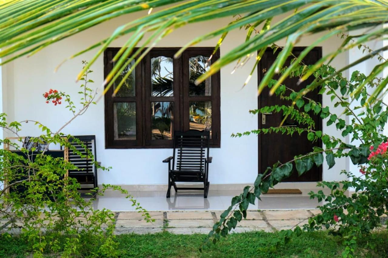 Blue Ocean Resort Netolpitiya Eksteriør billede